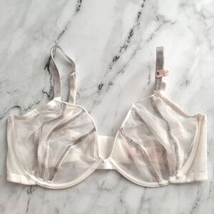 Victorias Secret Nwt Very Sexy Unlined Low Cut Demi Bra Shine Strap 38DD